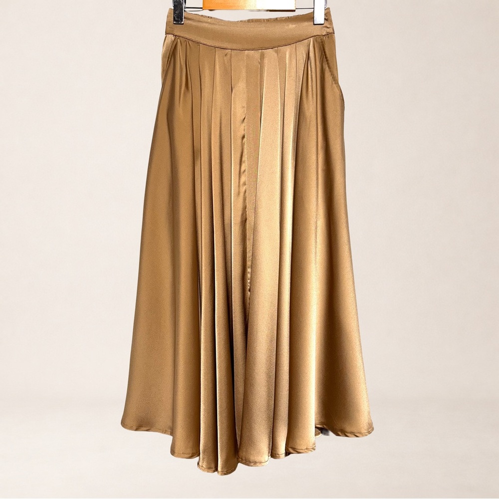 MABLE Satin Midi Skirt Champagne Minimalist Quiet Luxury Pockets